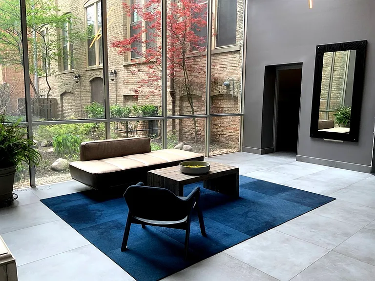 525 N Halsted St #105 — Photo 2