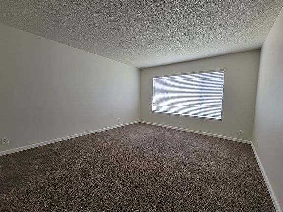 4th image of 9008 Thilow Dr