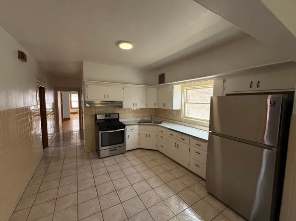 1312 S 60th Ct APT 2, Cicero, IL 60804