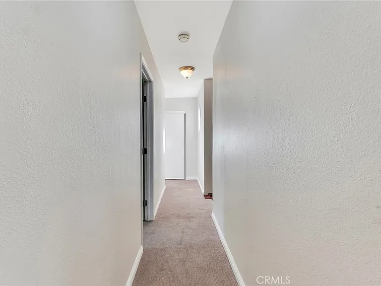 22781 Macfarlane Dr — Photo 31