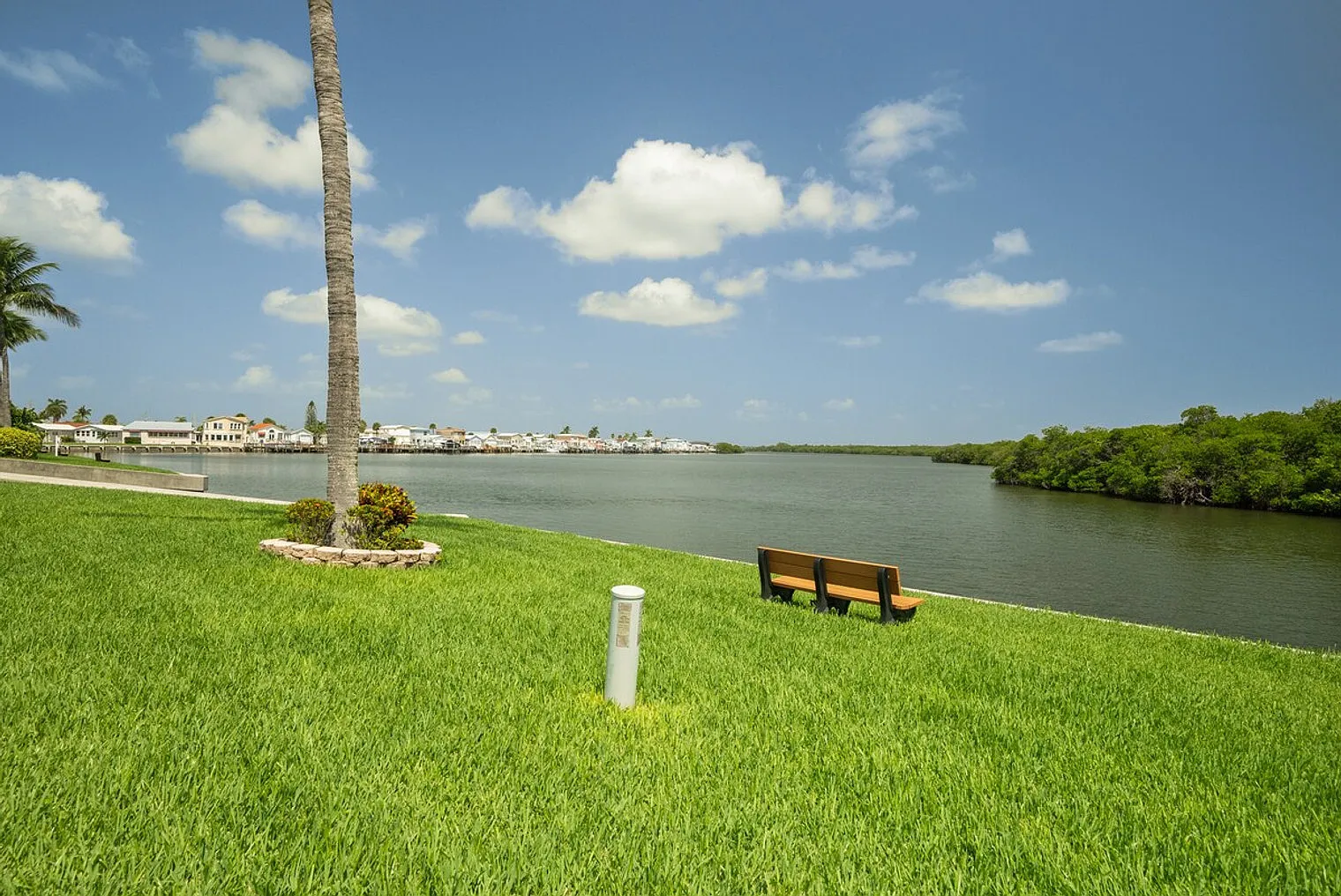2 bed, 2.0 bath, $5,045 — Photo 3