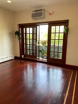 Rented by Compass | media 10