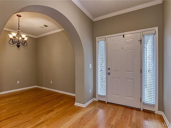 2nd image of 2204 43rd Ave