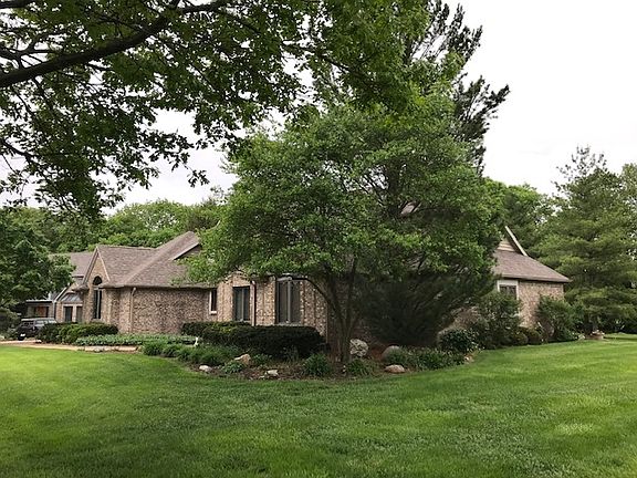 3rd image of 3823 Sunnycroft Pl