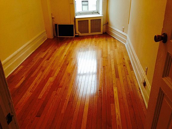 4th image of 117 W 75th St APT 5