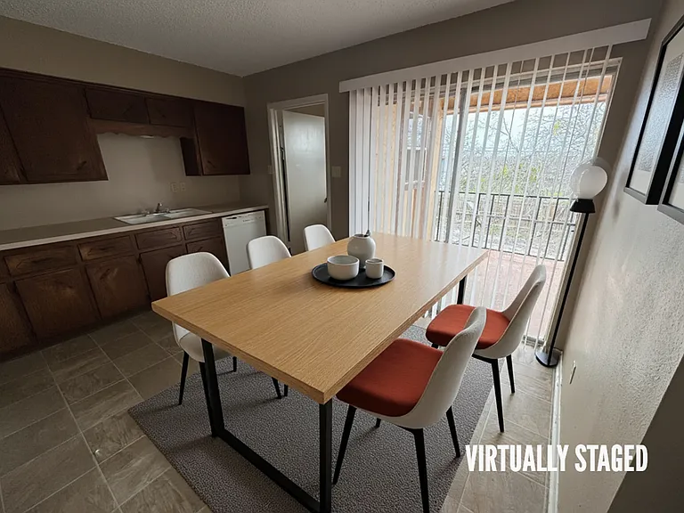 2202 Hunt Dr — Photo 6