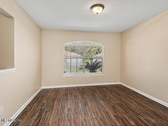 4th image of 2797 Crumplehorn Ln