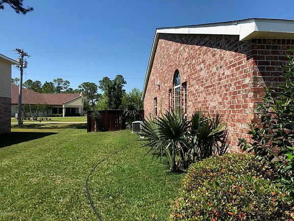 3rd image of 5029 Heritage Ln