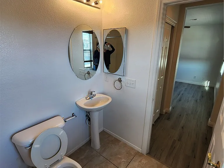 9106 Sheffield Garden Ave — Photo 13