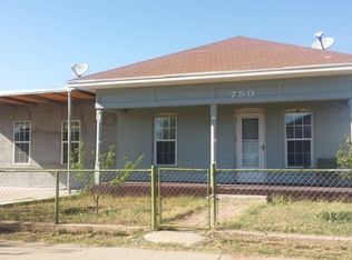 748 E 14th St, Douglas, AZ 85607