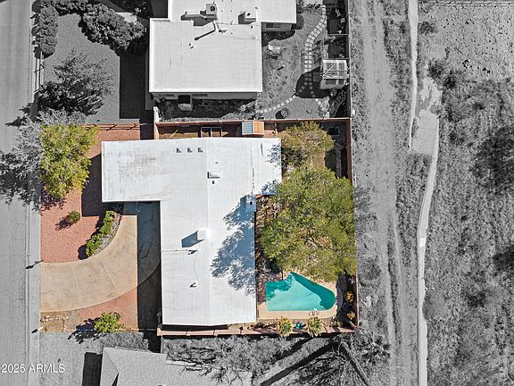 2nd image of 2332 E Carmelita Drive
