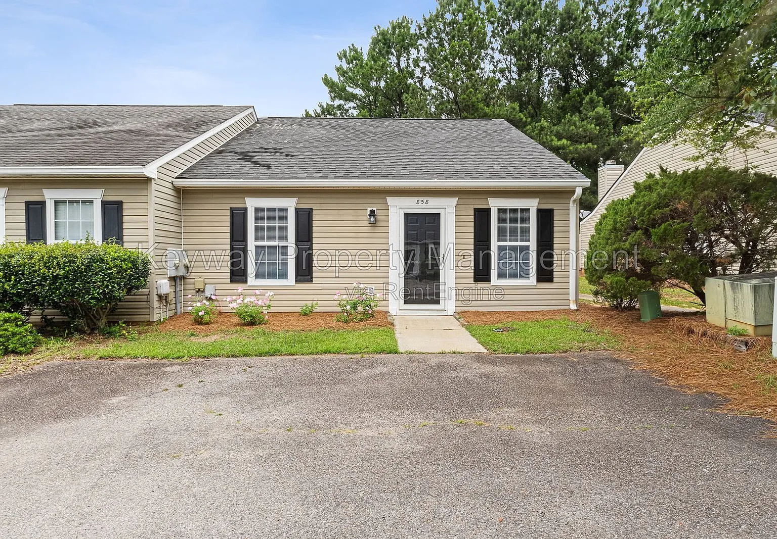 2 bed, 2.0 bath, 1092 sqft, $1,365 — Photo 1