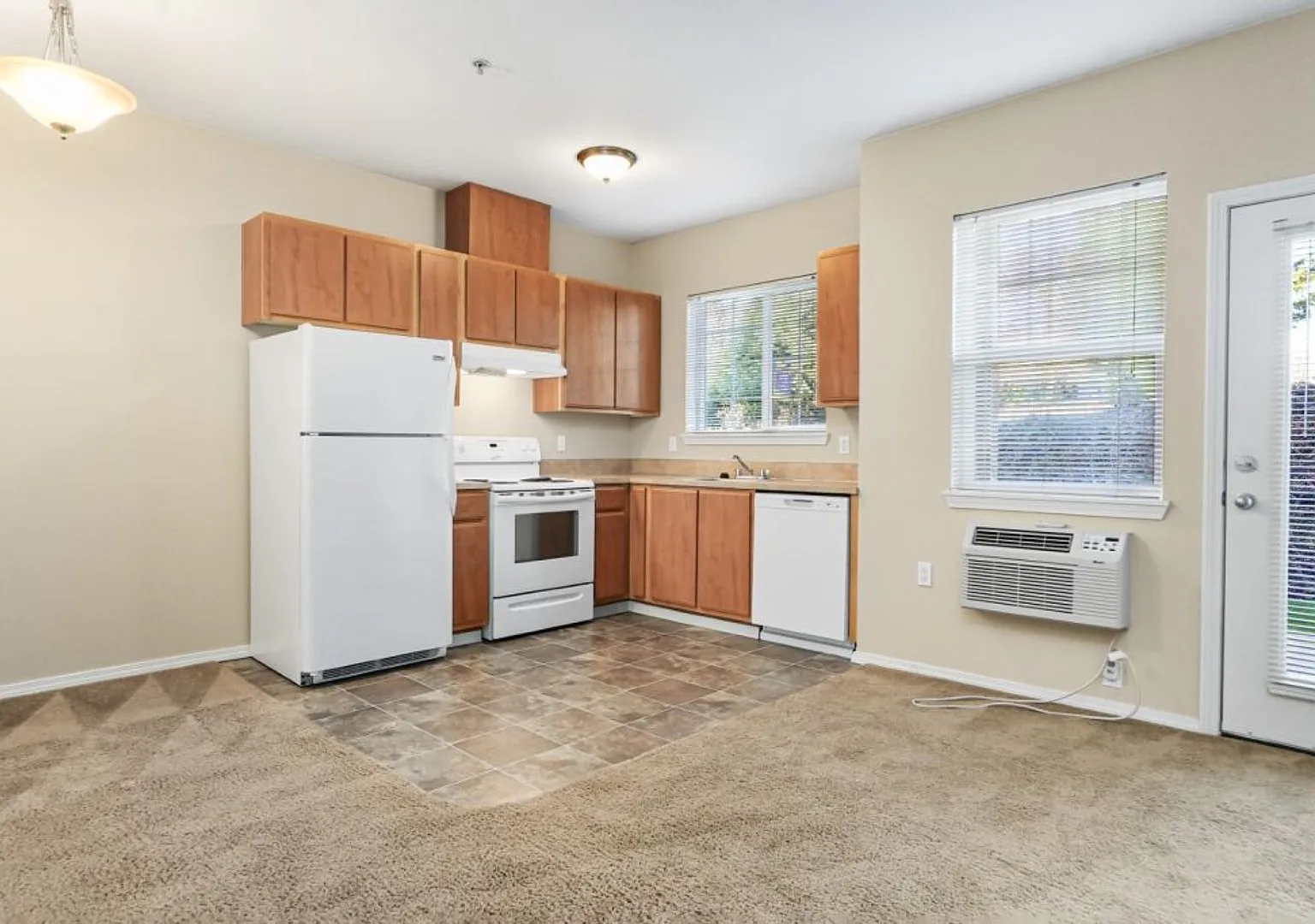 Baxter Ridge Apartments — Photo 2