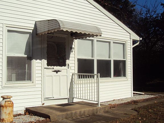 2nd image of 393 Fairway Lane #B