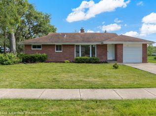 1651 Janet St, Downers Grove, IL 60515