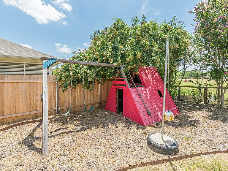 937 Lauren St — Photo 24