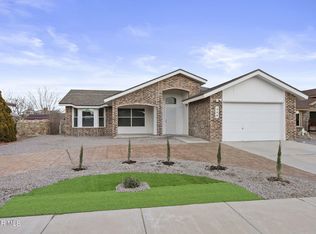 448 Von Bargen Dr, Horizon City, TX 79928