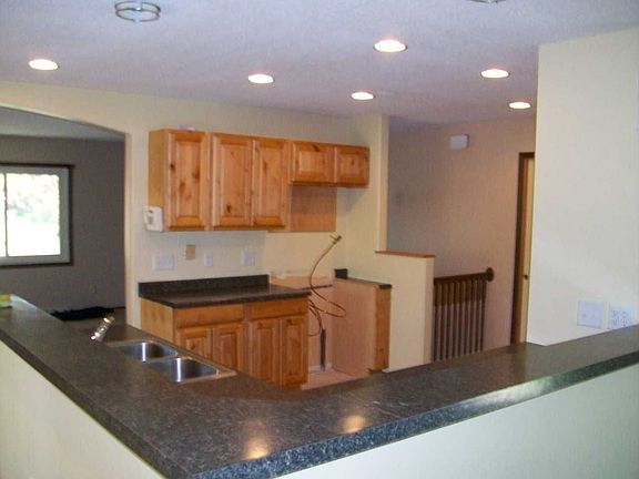 4th image of 1529 133rd Ln NE