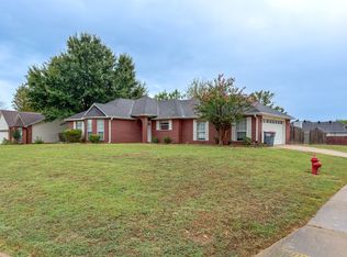 1401 Osage Dr, Greenwood, AR 72936