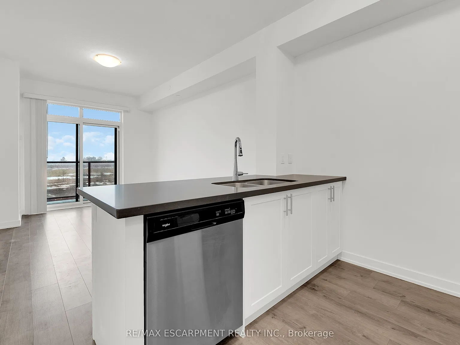 2 bed, $1,850 — Photo 4