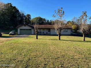 3310 Back Valley Rd, Speedwell, TN 37870