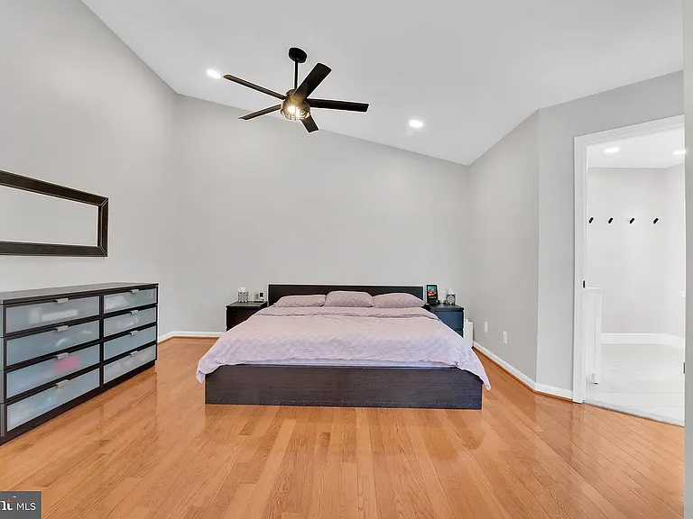 47575 Sharpskin Island Sq — Photo 42