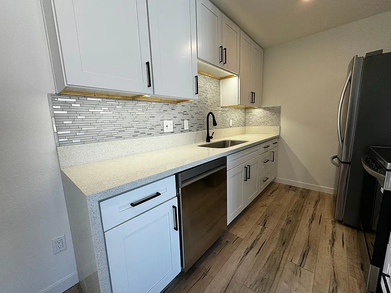 1224 Windsor Rd #B — Photo 7