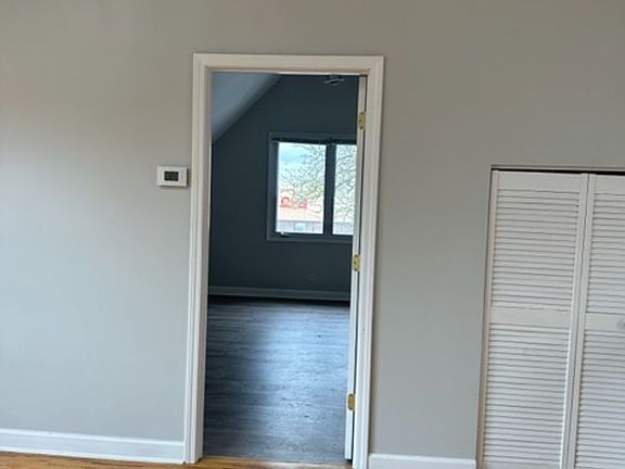 4th image of 2947 N Ashland Ave #3