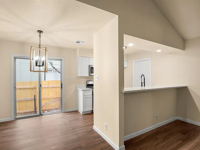 10711 Lanshire Dr #A — Photo 10