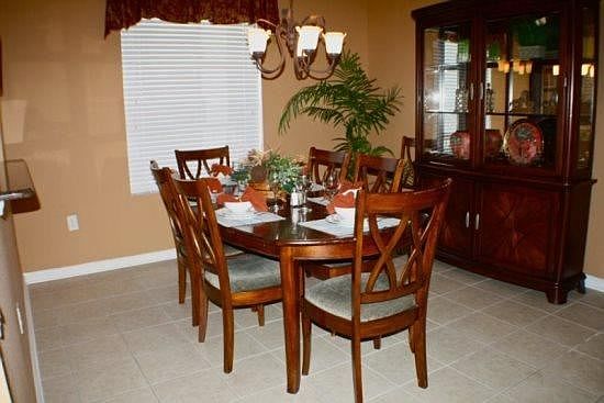 Formal Dining