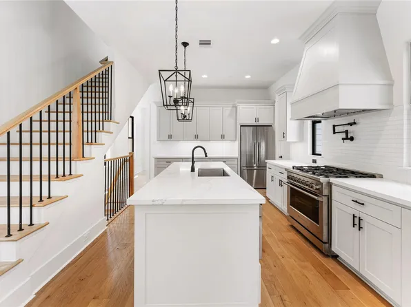 517 E 4th St, Houston, TX 77007