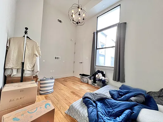 Rented by ERNY LLC | media 9