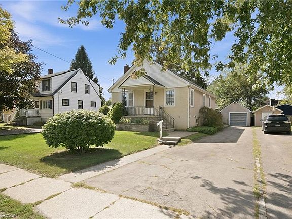 2nd image of 86 Forest Ave
