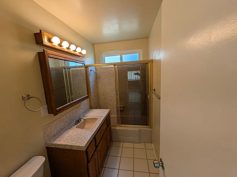 307 N Curtis Ave — Photo 36
