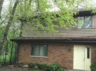 320 N Airlite St, Elgin, IL 60123