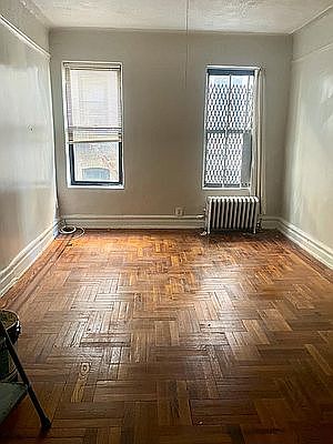 3rd image of 2121 Beekman Pl APT 4I