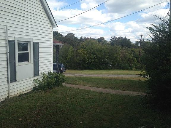 2nd image of 1227 Ezell St