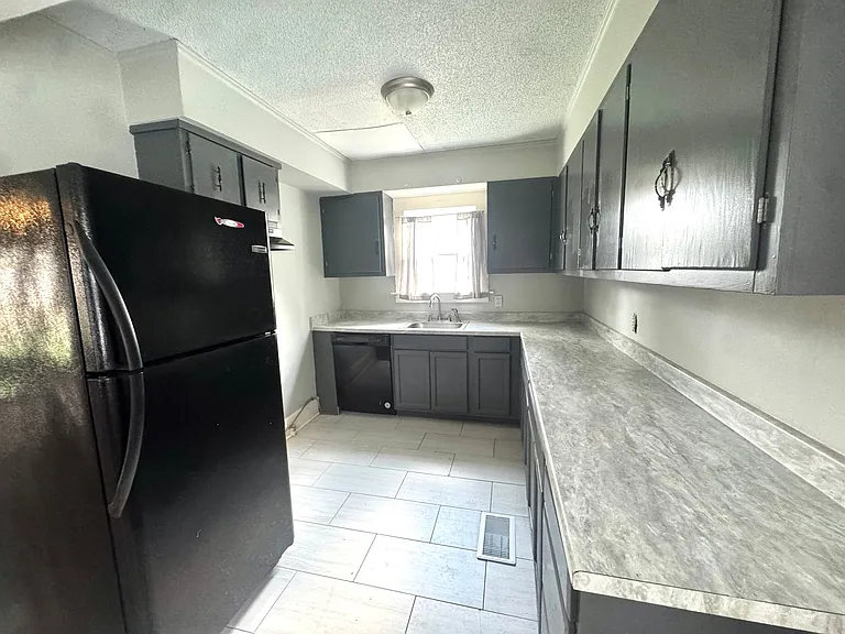 8796 Chaffee Rd — Photo 12