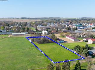 202 Chase St NE #NE, De Smet, SD 57231