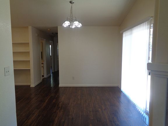 5th image of 886 Crisp Dr