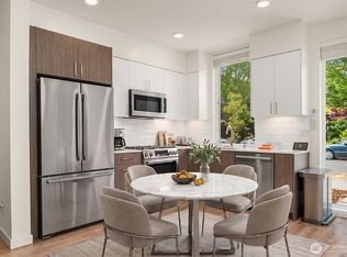 422 10th Ave E #F, Seattle, WA 98102