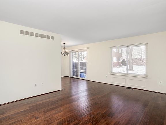 5th image of 4952 Cara Ct