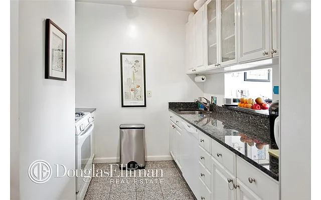 Rented by Douglas Elliman | media 21