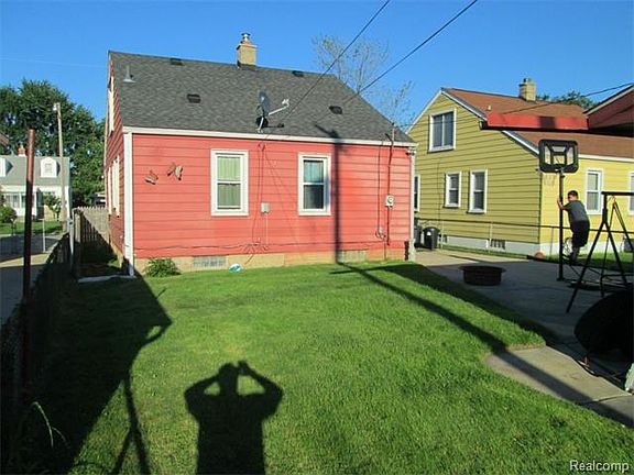 4th image of 1266 10th St