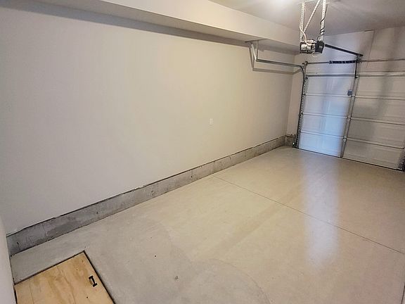 4th image of 234 Rojan Rd