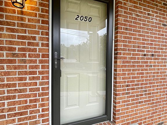 3rd image of 2050 Reese St #2050