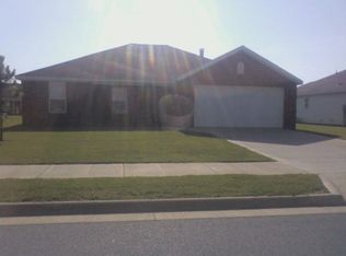 904 SW Summit Chase Rd, Bentonville, AR 72712