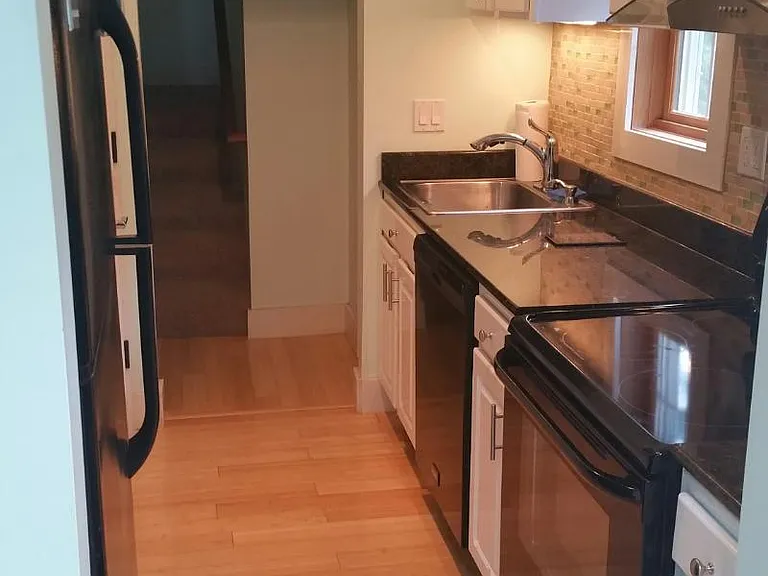 7 Oak Knoll Dr #W — Photo 14