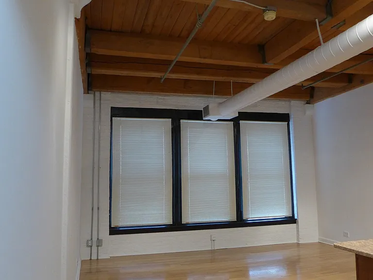Old Franklin Building — Photo 5