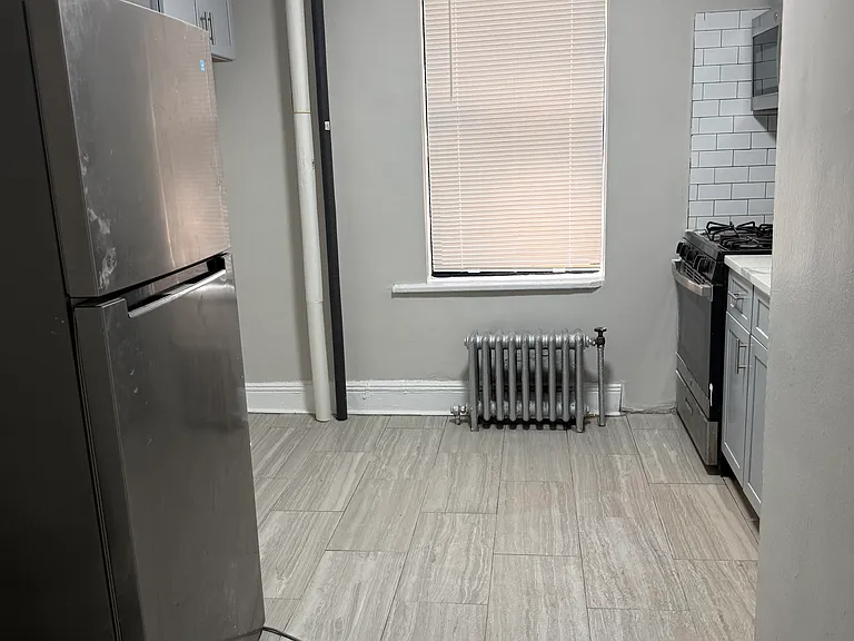 301 Beech St #7 — Photo 2